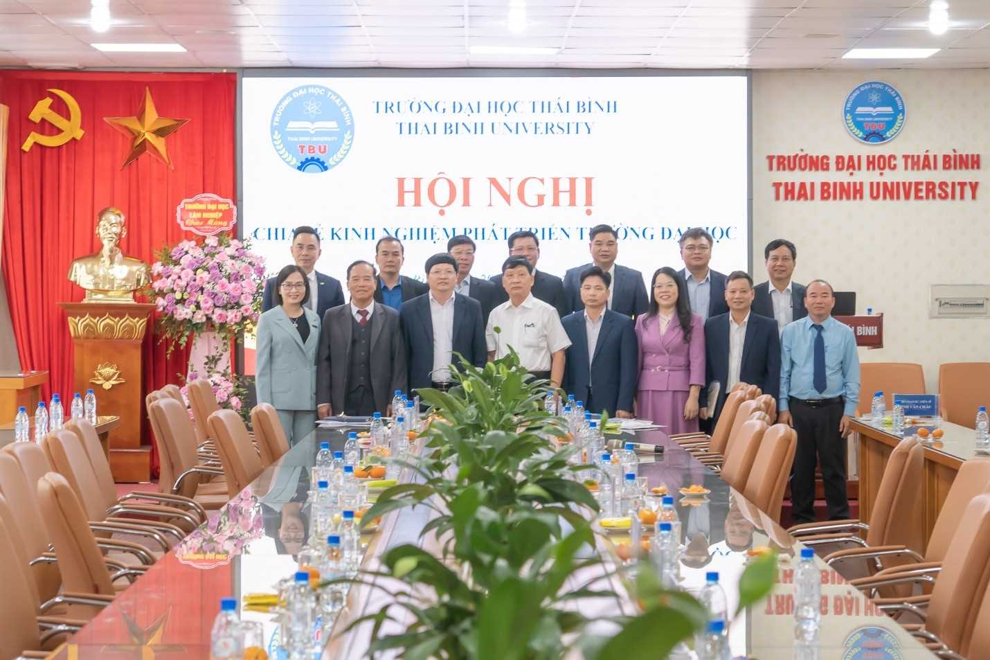 HỘI NGHỊ “CHIA SẺ KINH NGHIỆM PHÁT TRIỂN TRƯỜNG ĐẠI HỌC” VÀ KÝ KẾT BIÊN BẢN GHI NHỚ HỢP TÁC VỚI TRƯỜNG ĐẠI HỌC ĐIỆN LỰC